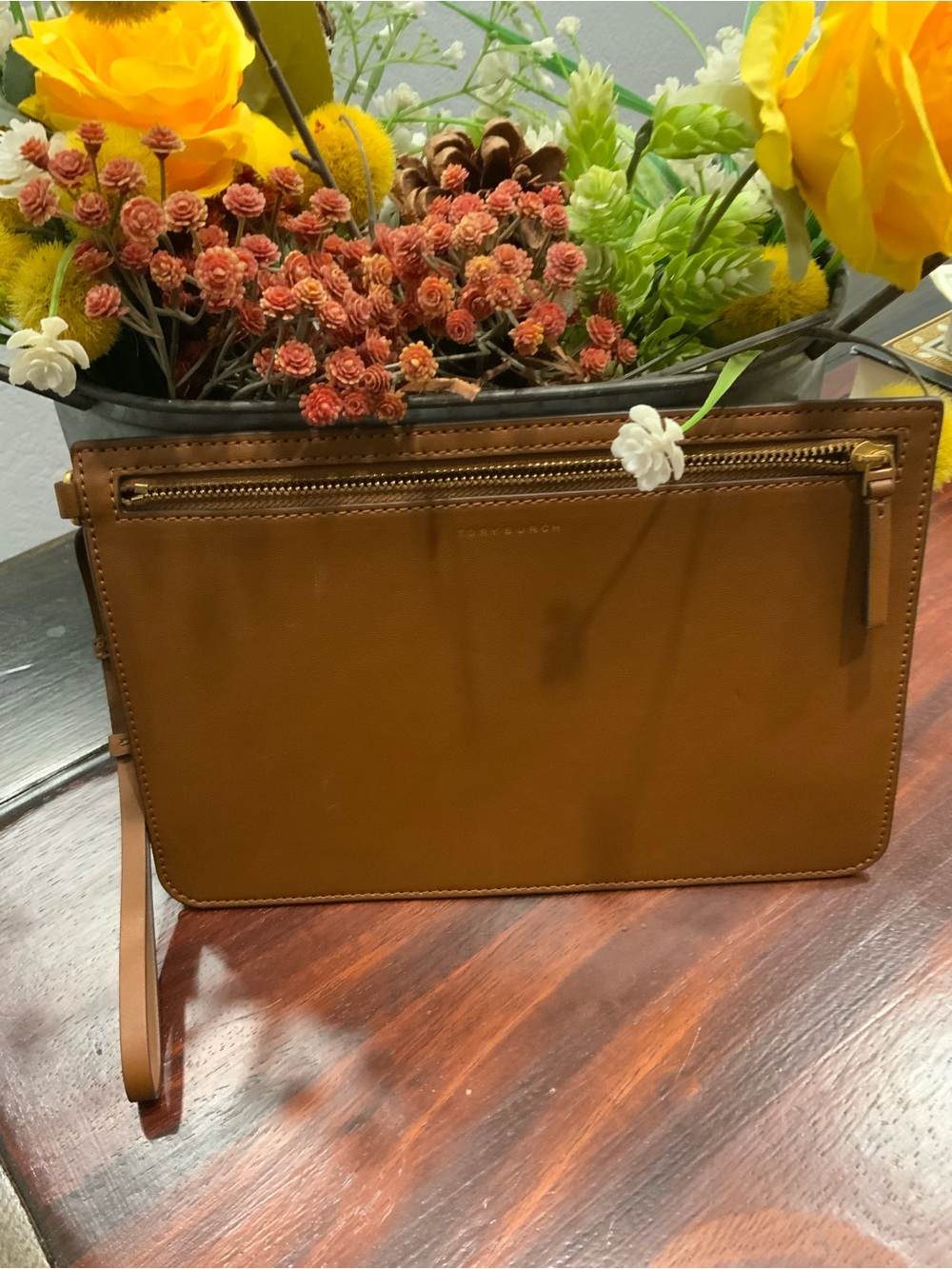 Tory Burch Brown Leather Zip Wristlet Clutch – Gold Hardware